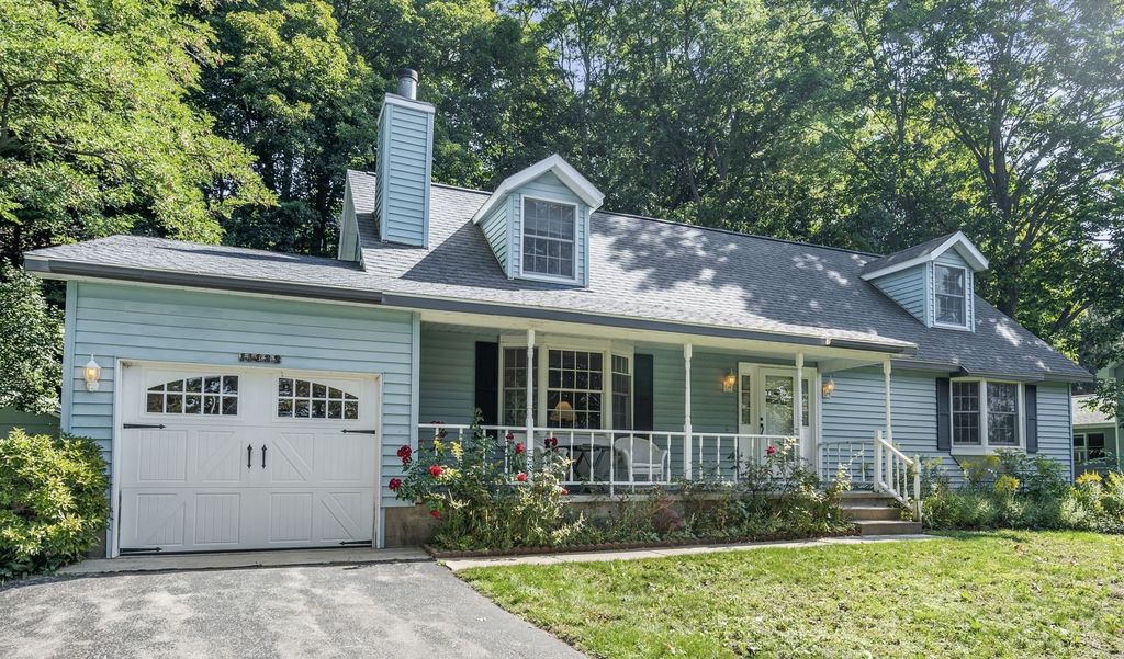 11332 Peninsula, Peninsula township