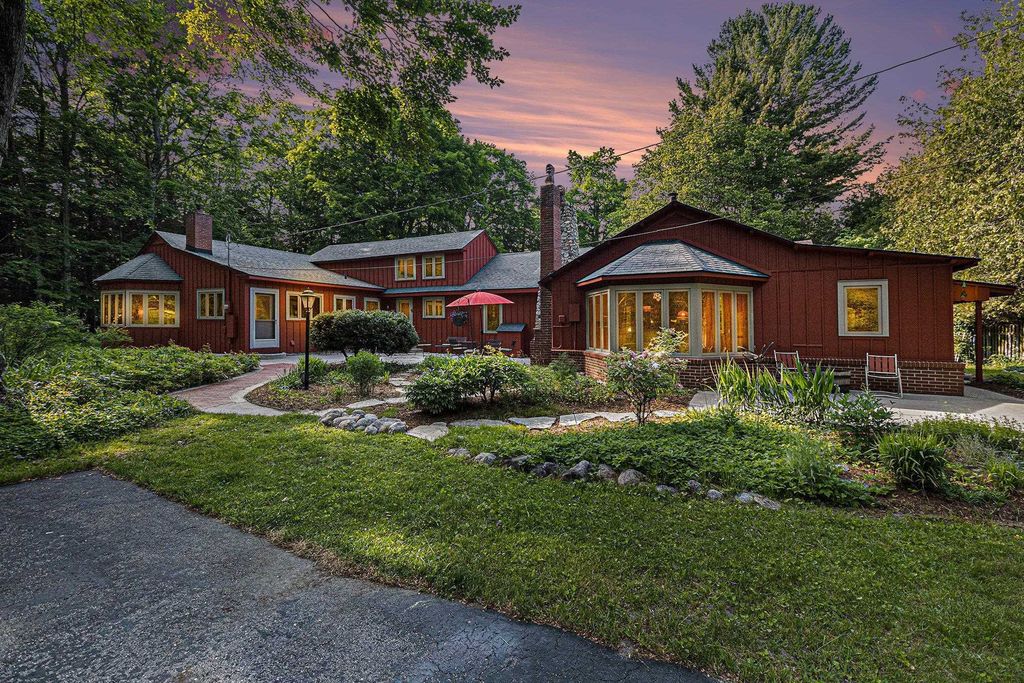 7822 W Welch Rd, Empire township