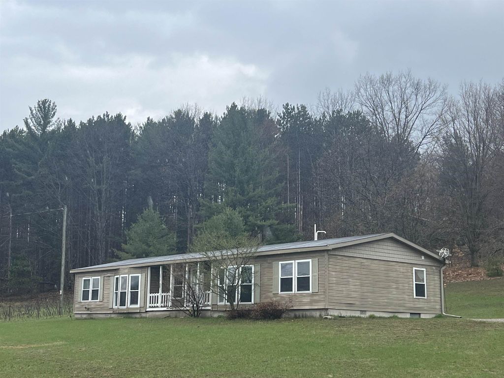 6715 Shanty Creek Rd, Custer township
