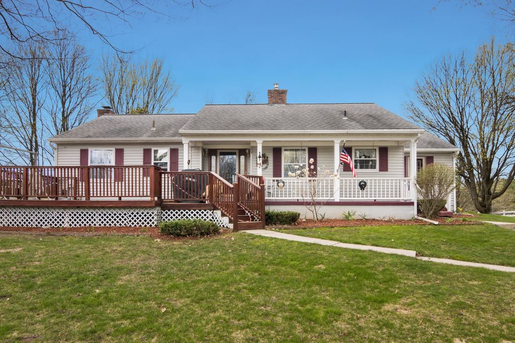 8124 Crisp Rd, Whitewater township