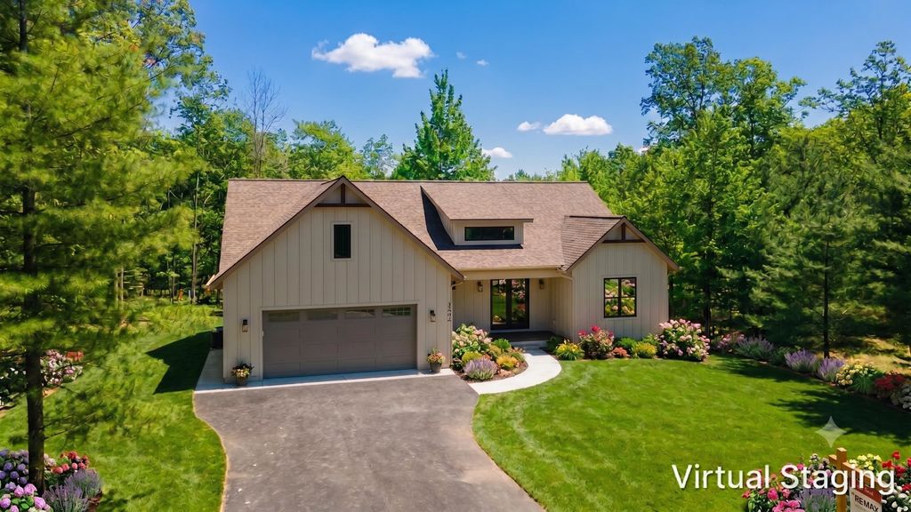 3494 Village Circle, East Bay township
