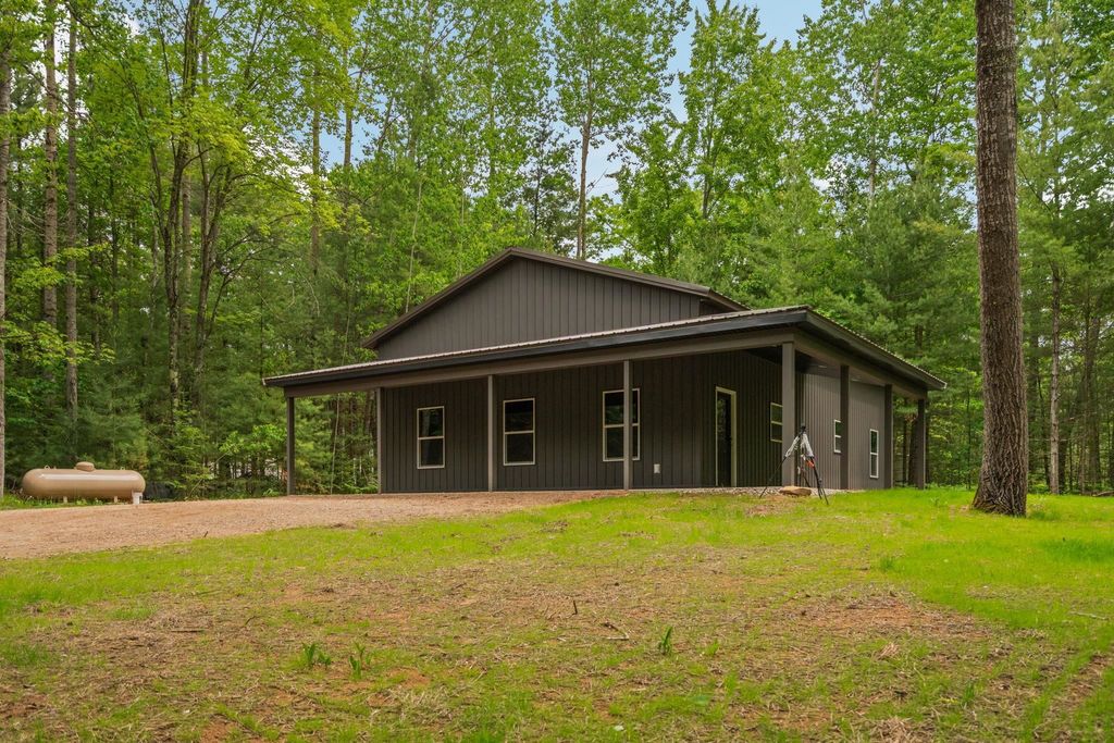 10927 Grand Kal, Springfield township
