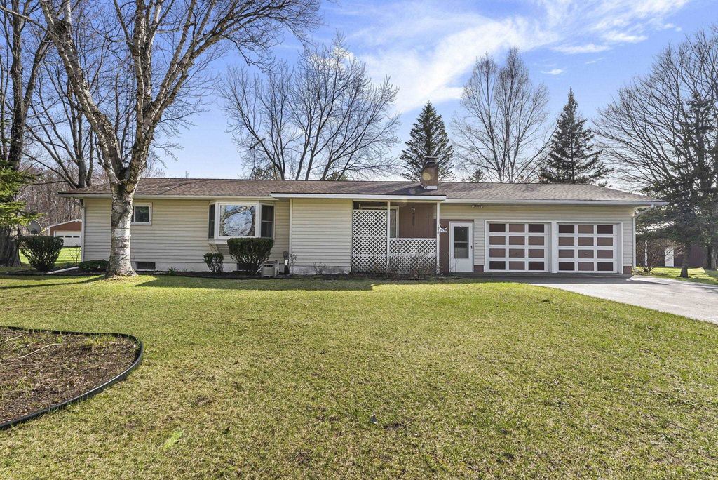 1970 E M-115, Selma township