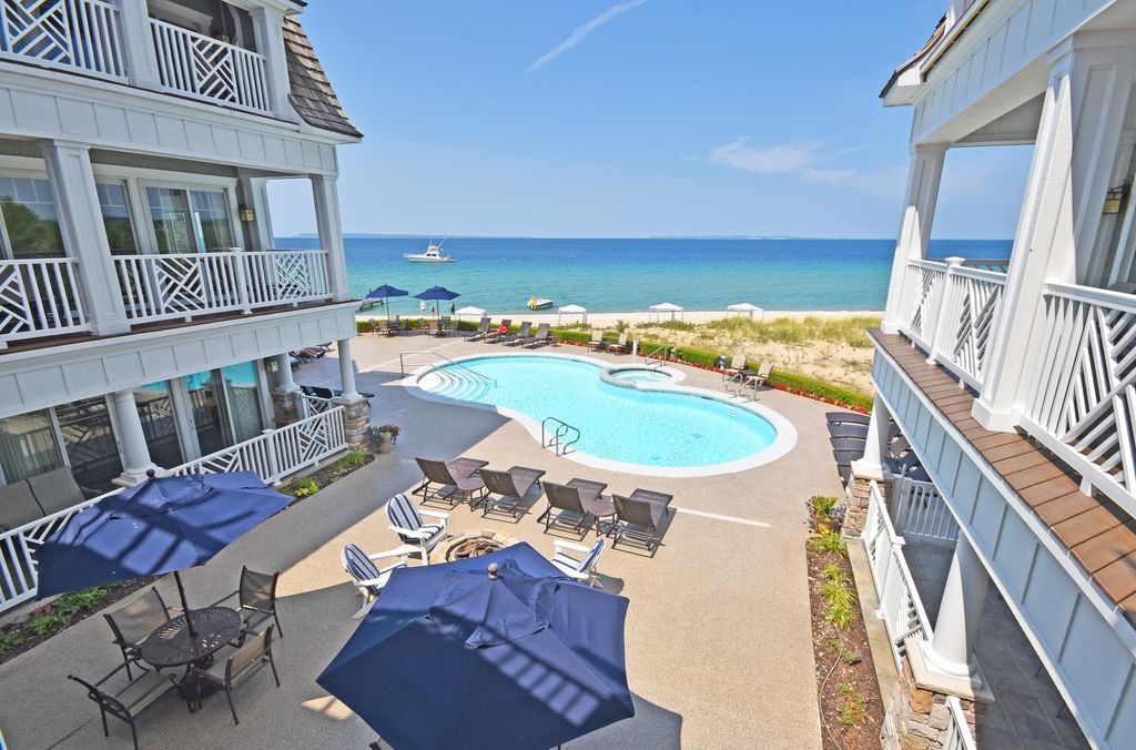 5707 (6a) S Lake, Glen Arbor