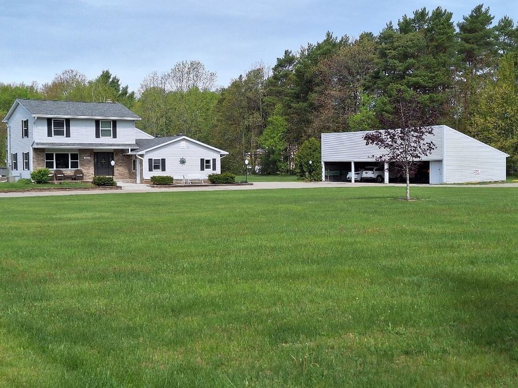 9270 S M-37, Mayfield township