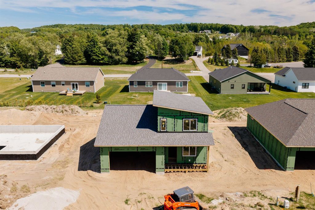 11533 S Sunset, Empire township