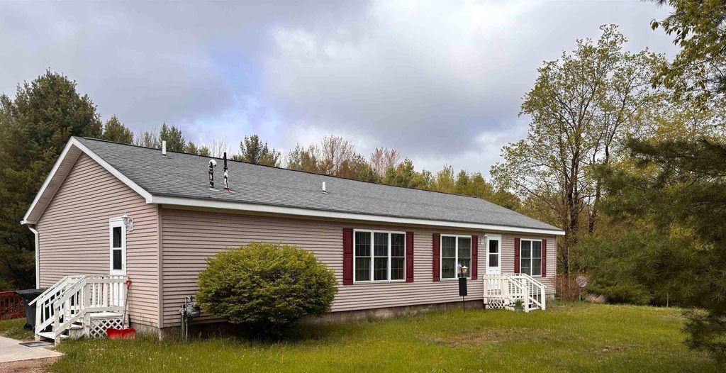 17536 Honor, Inland township