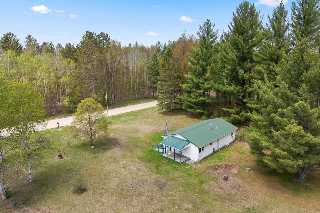 3357 Sw Raymo, Kalkaska township