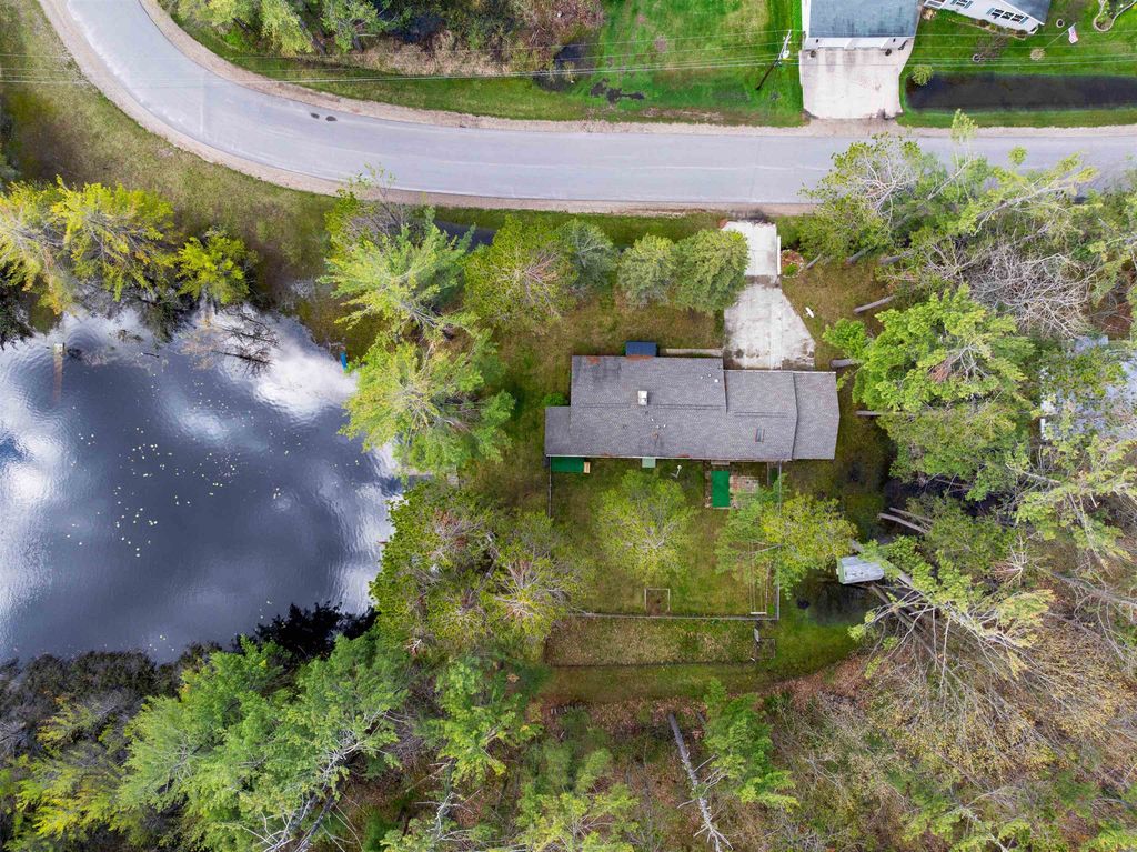 3081 Greentree, Bagley township