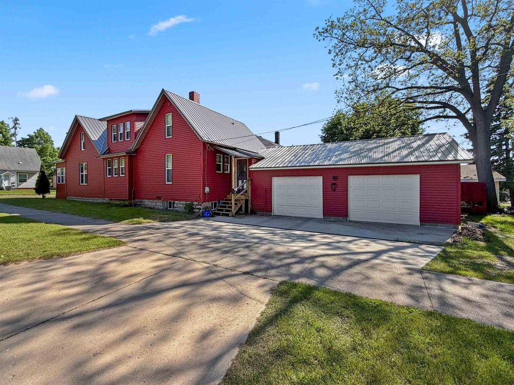 123 E Bremer, Cadillac city