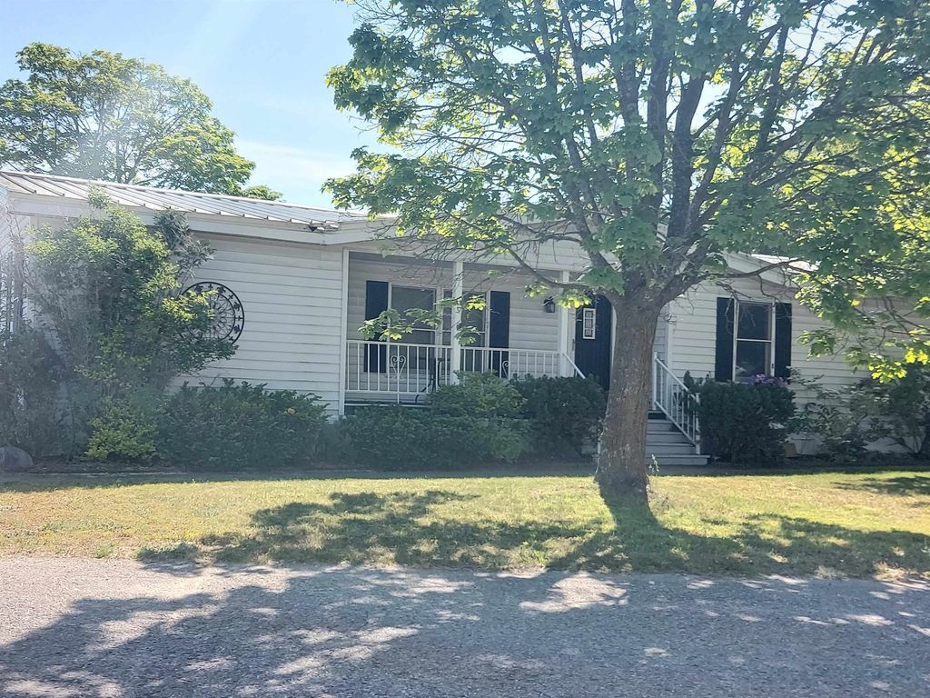 1743 David, Garfield charter township