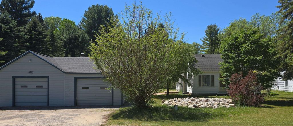 4132 Main, Mayfield township
