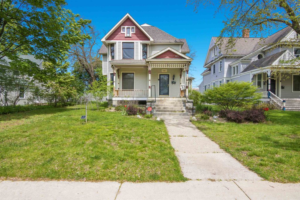 441 E State, Traverse City city