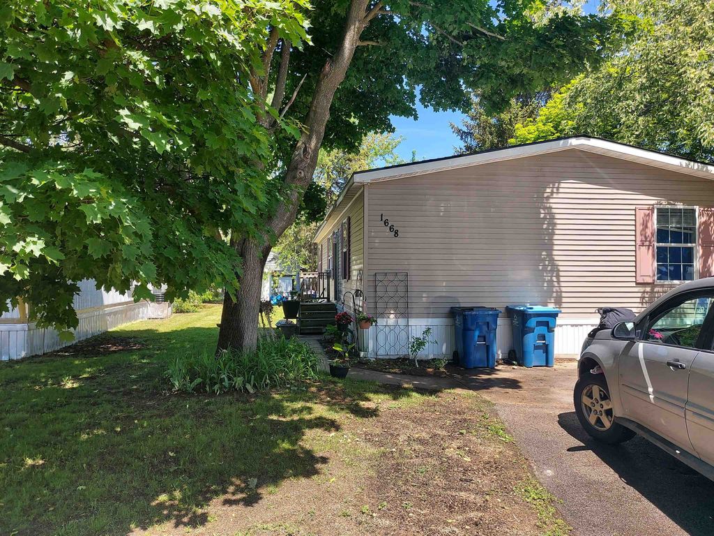 1668 Rex, Garfield charter township