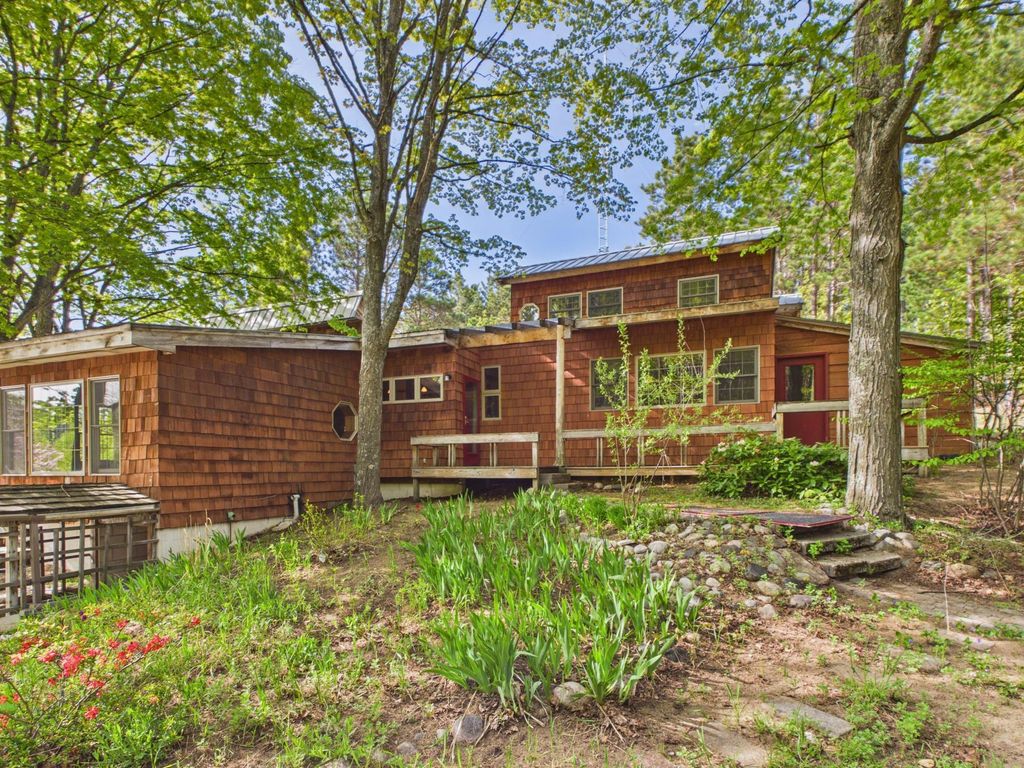 10953 E Pobuda, Suttons Bay