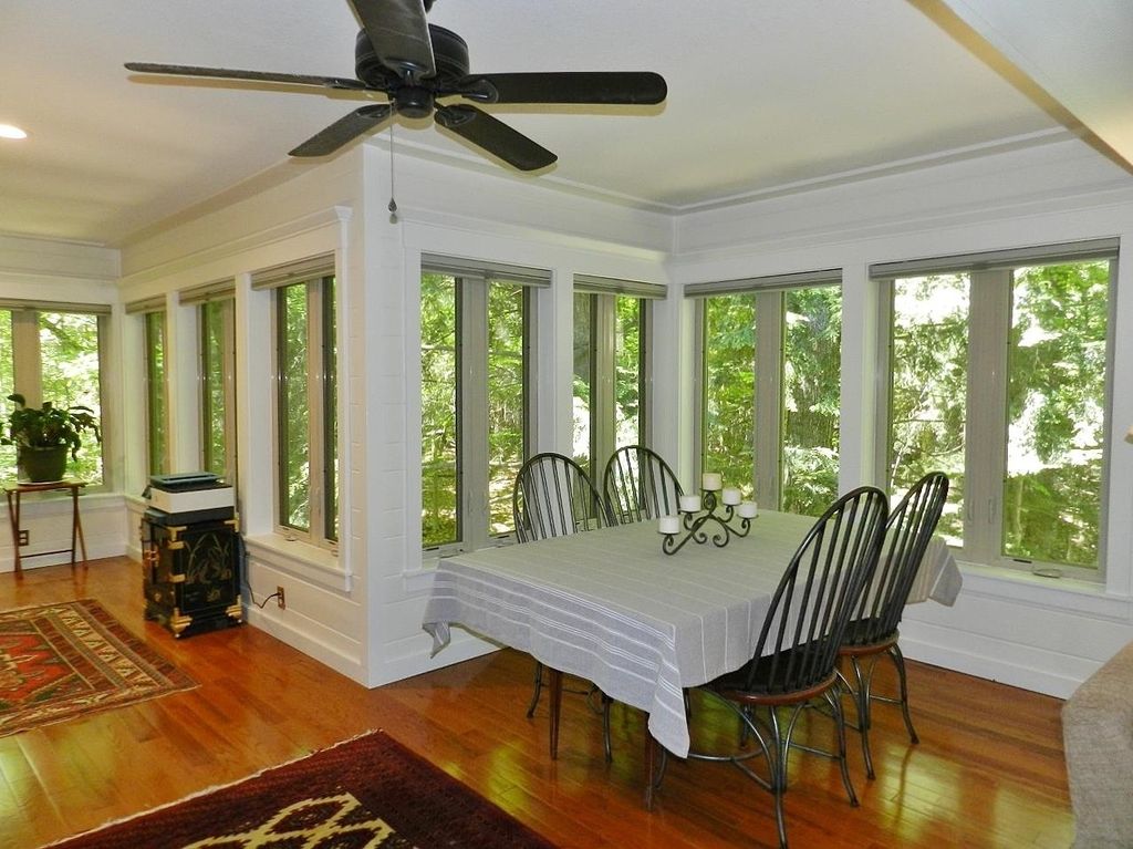12055 S Woodwinds Cir, Traverse City