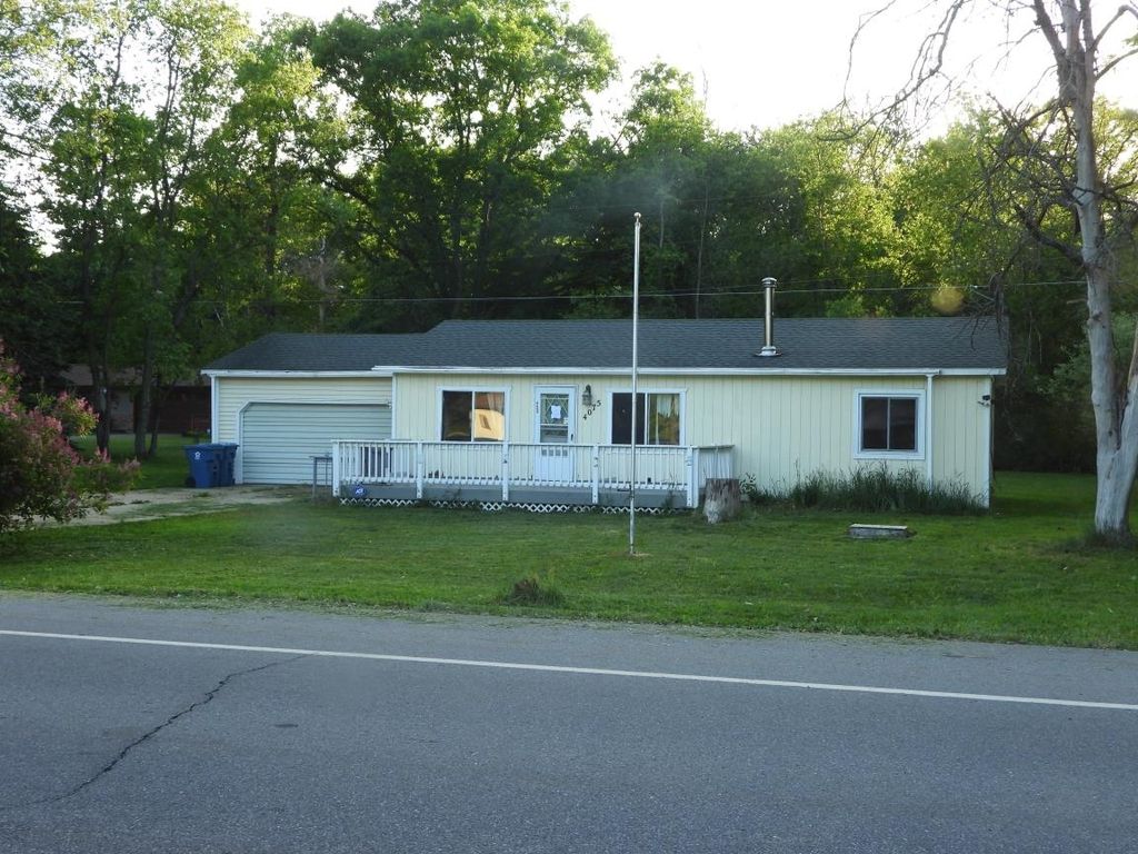 4075 N Markey Rd, Markey township
