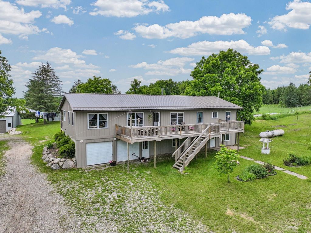 6351 N 33 Rd, Greenwood township