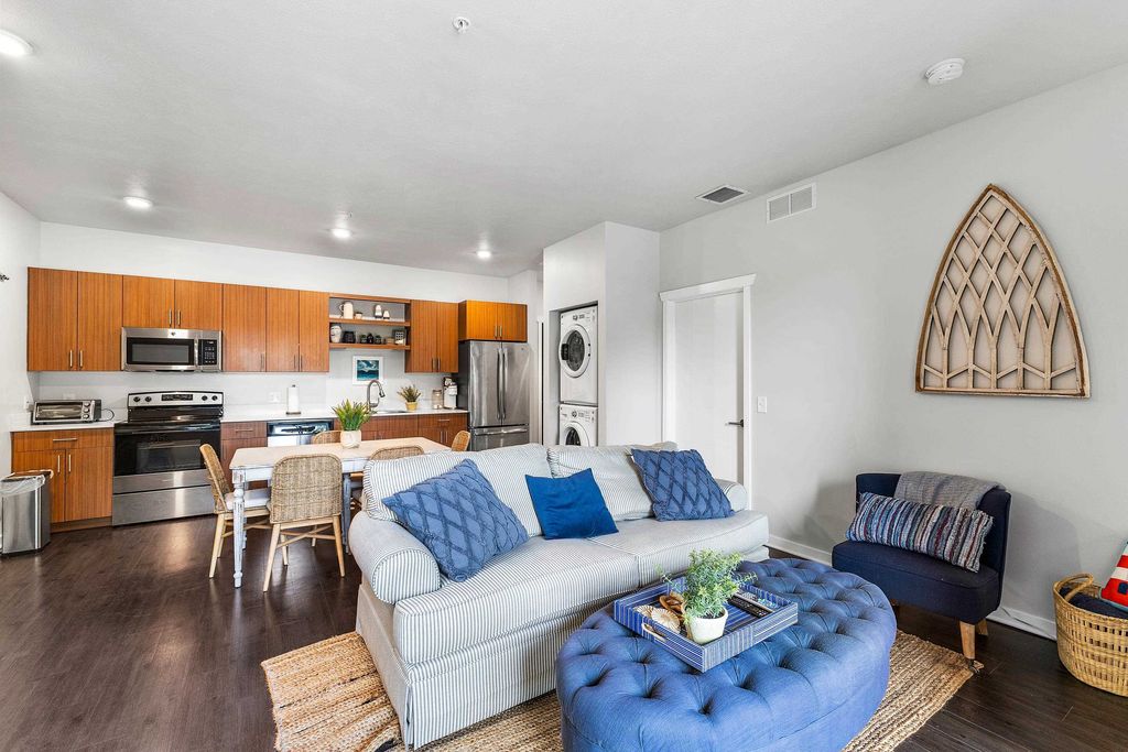 630 S Garfield Ave, Traverse City city