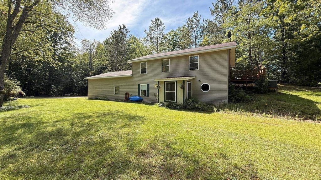 5218 Mitchell, Central Lake township