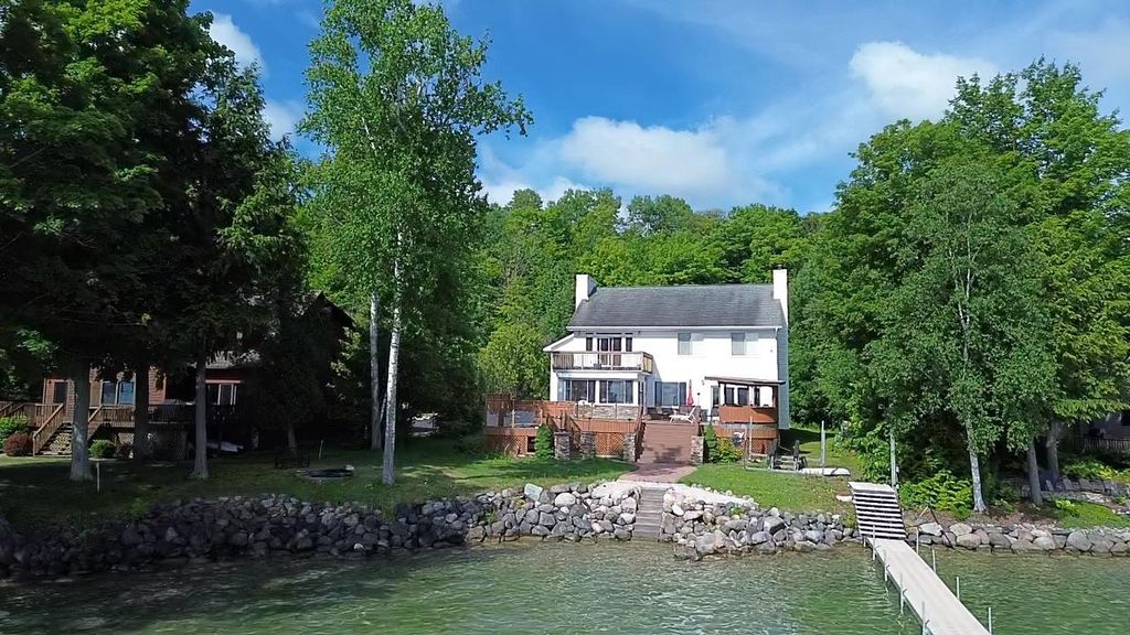 9276 Elk Lake, Whitewater township