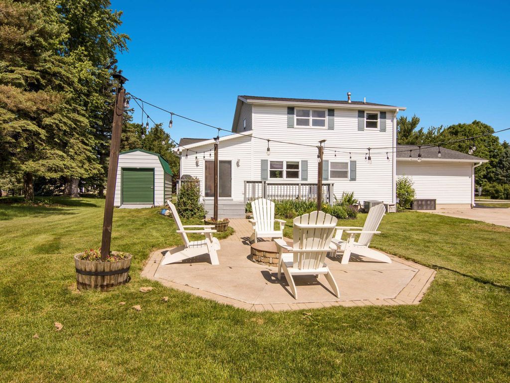 4434 Ridgemoor, Garfield charter township