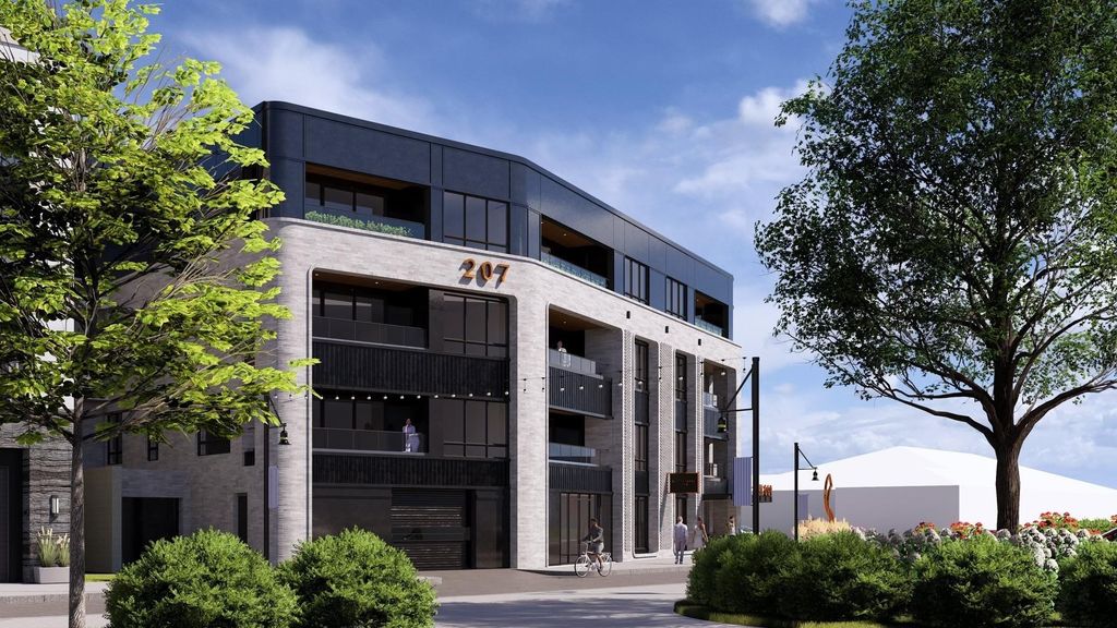 207 W Grandview, Traverse City city