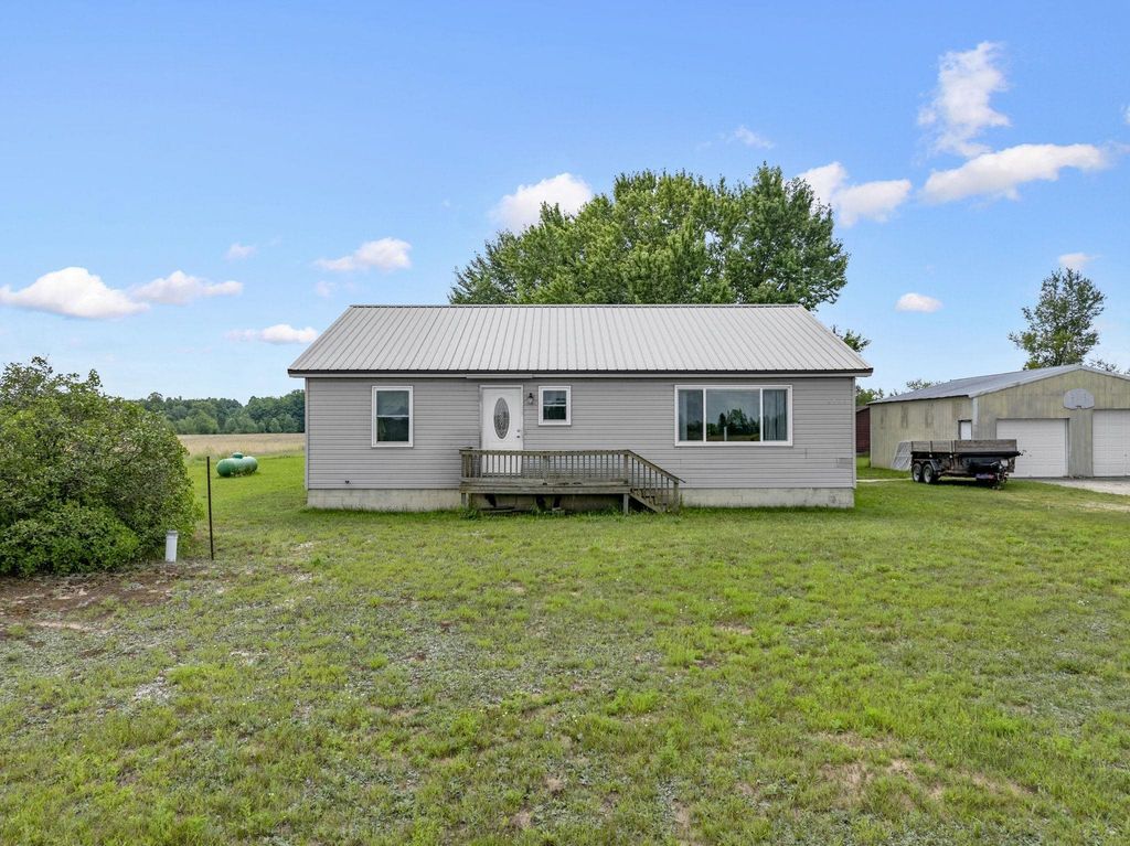 6268 E M-72, Excelsior township