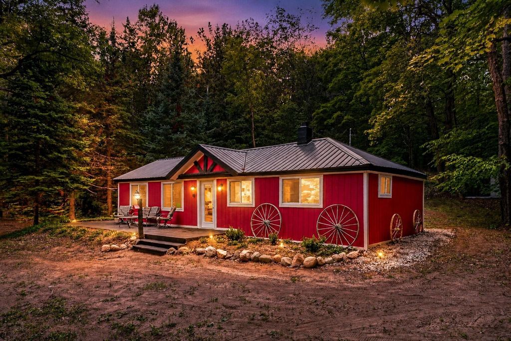 7979 N Turnerville, Pioneer township