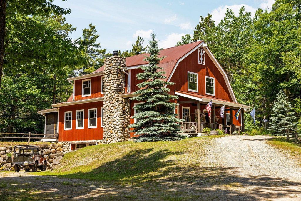 37659 Kings, St. James township