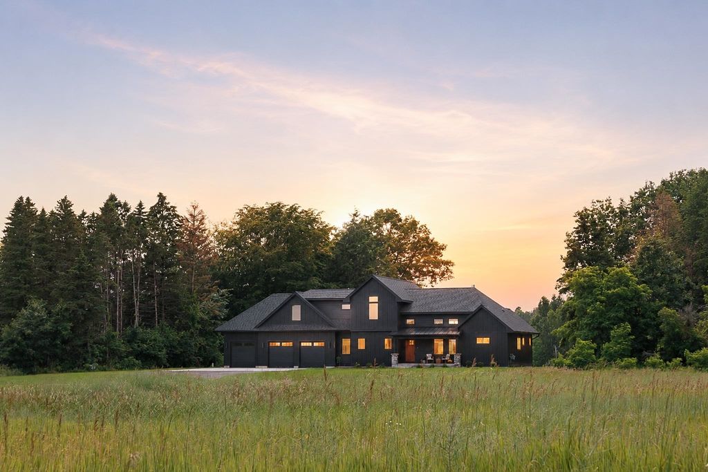 720 S East Silver Lake, Blair township