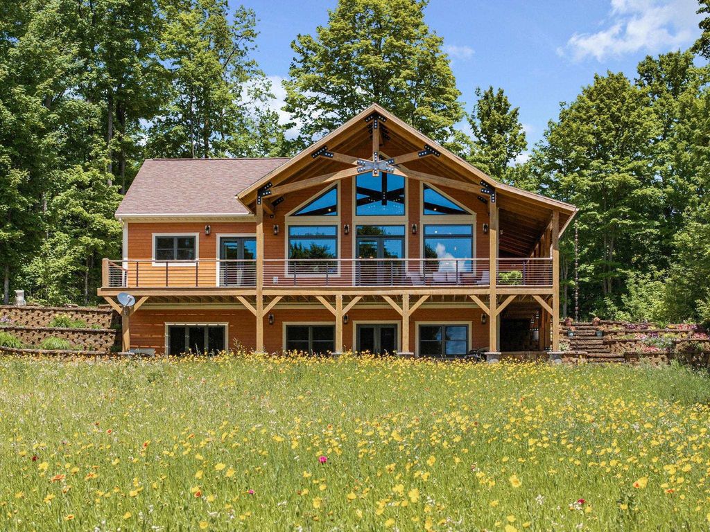 16624 Viaduct, Cleon township