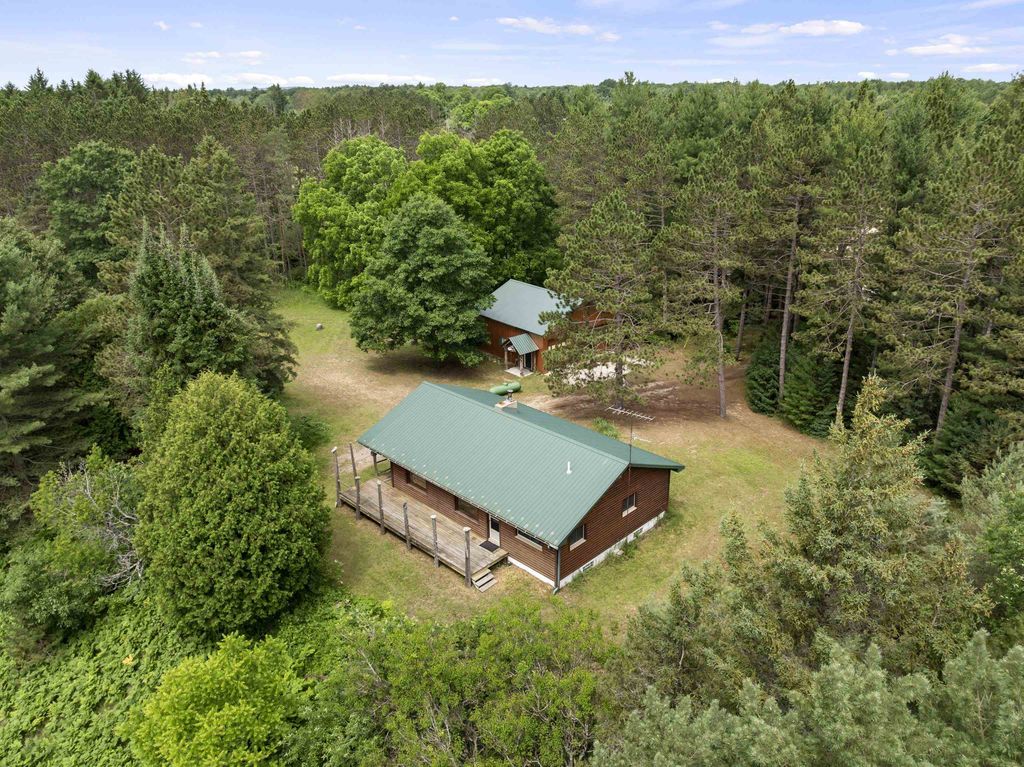 19603 Cinder, Inland township
