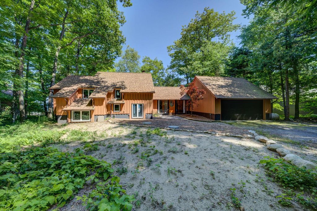 4626 N Omena Point Rd, Leelanau township