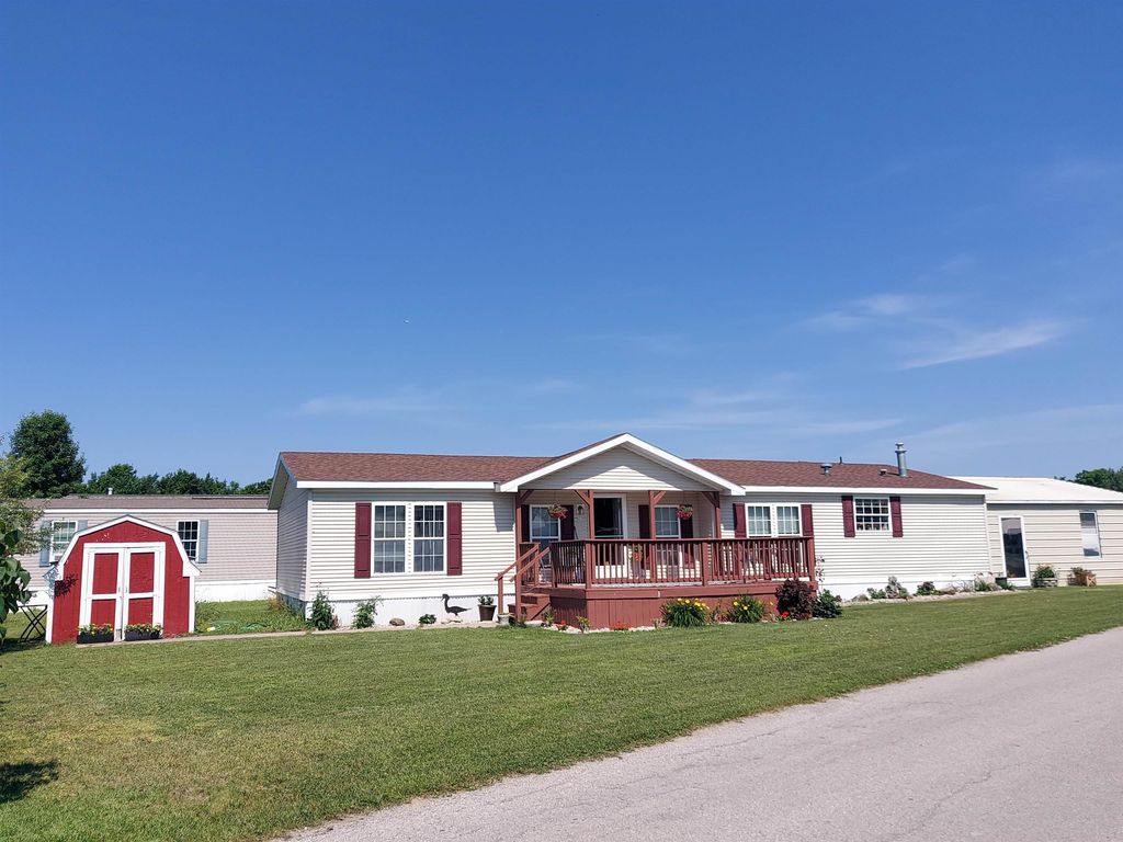 4627 Violet, Garfield charter township