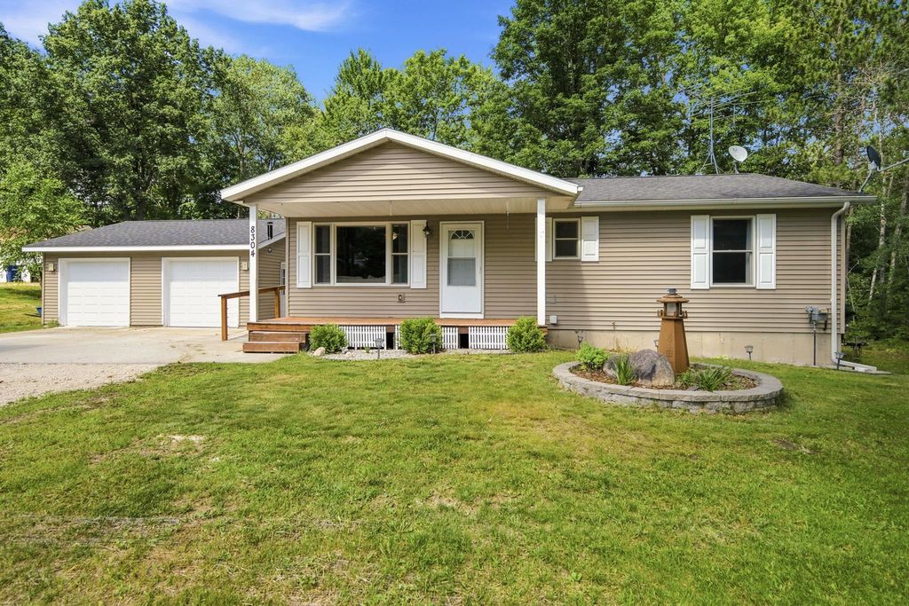 8304 W Whispering Pine, Lake township