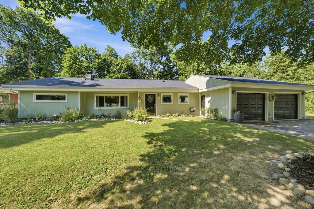 10581 E Grandview, Elmwood charter township