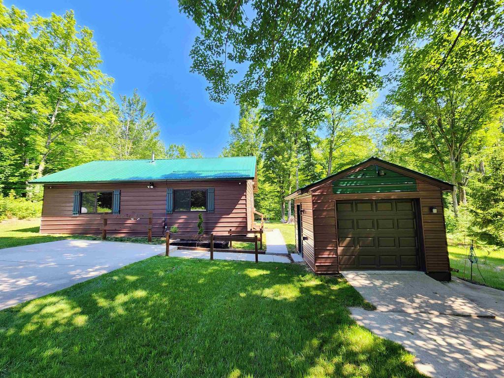 9817 Montrose, Mancelona township