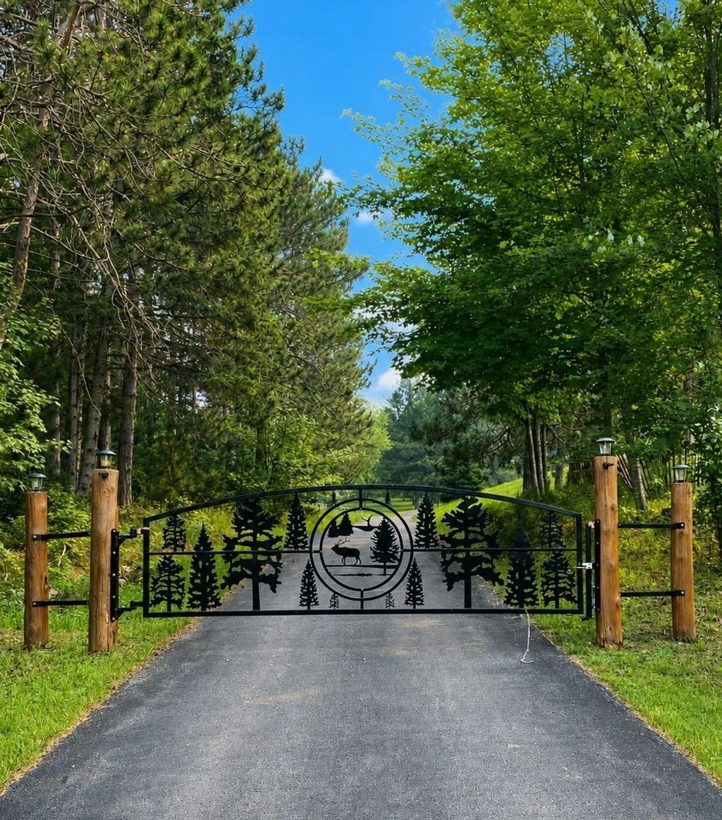 7857 Paige, Helena township