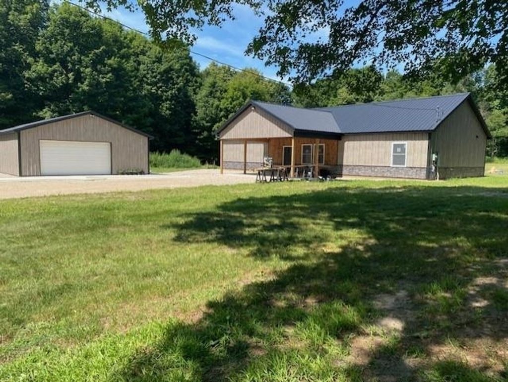 802 W 4, Hanover township