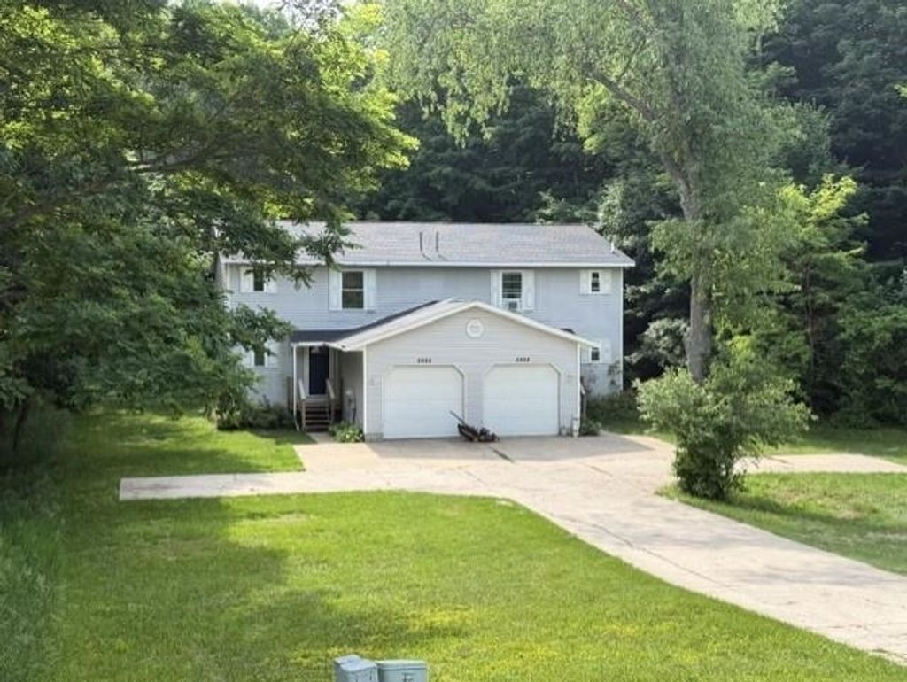 2688 Windcrest, East Bay township