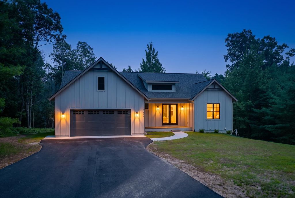 3494 Village Circle Dr, East Bay township