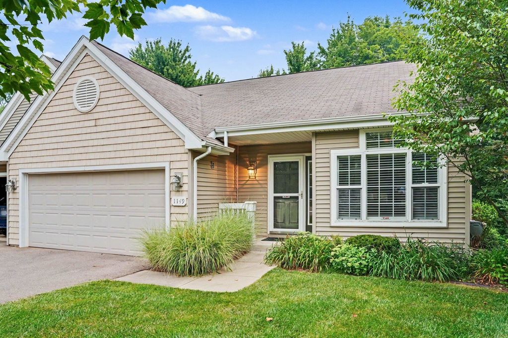 1149 Tanager, Kalamazoo