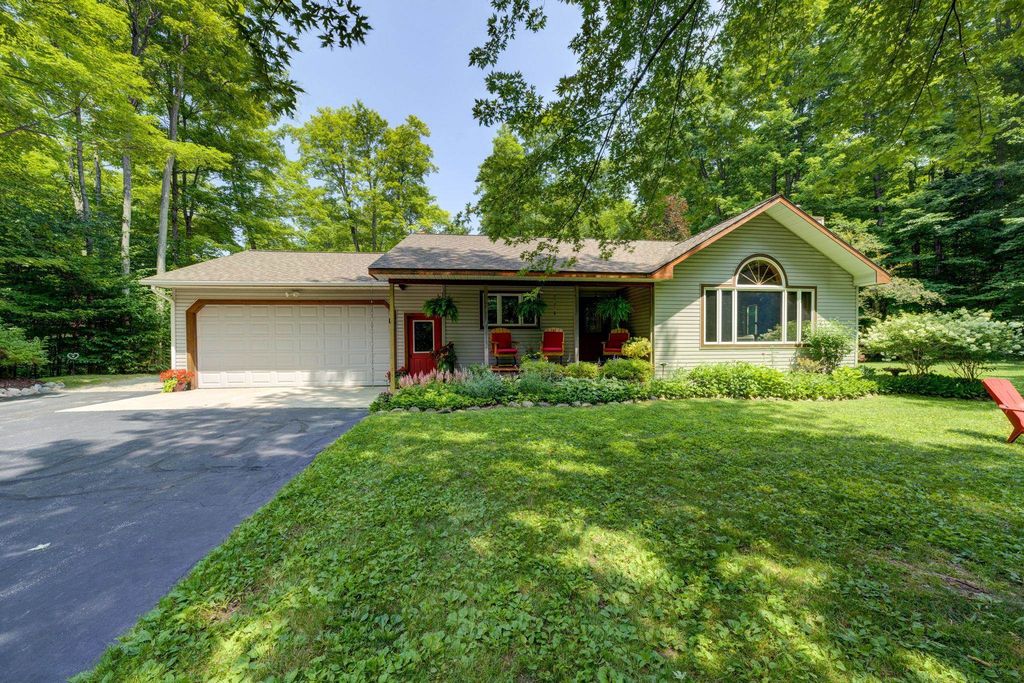244 W Kasson Center Rd, Kasson township
