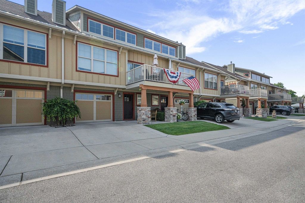 13802 S West Bayshore, Elmwood charter township