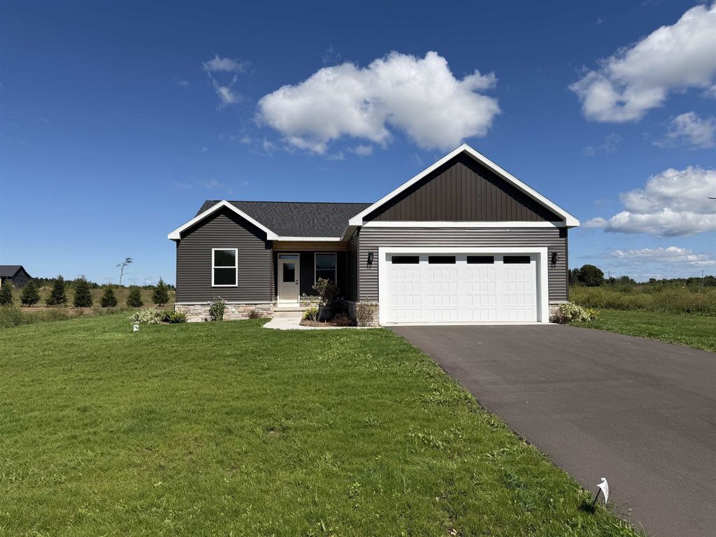 1144 Magnolia Dr, Blair township