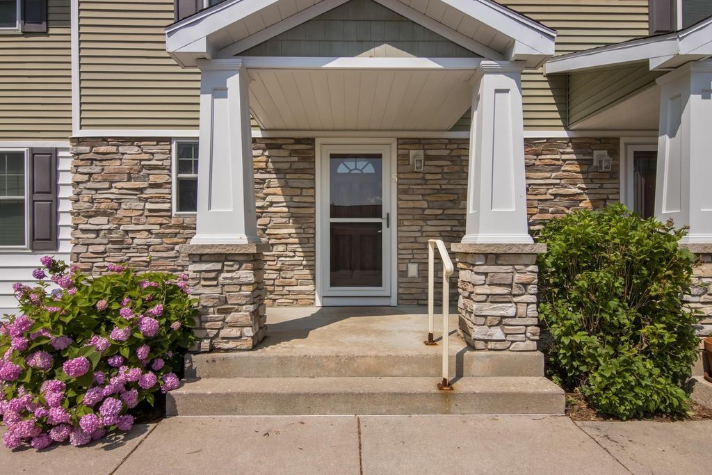 1424 Newport St, Traverse City
