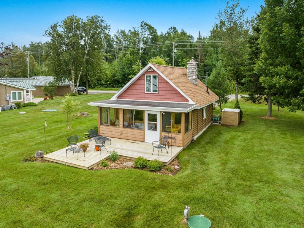 7969 Channel, Springvale township
