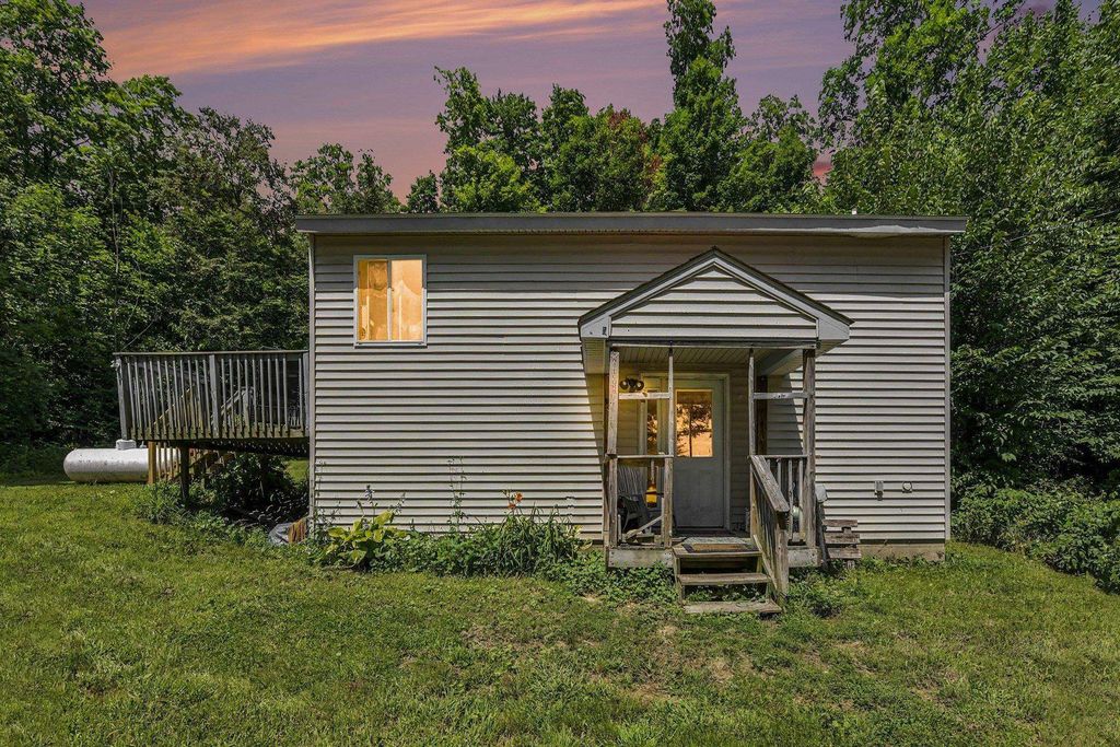 9556 County Rd County Road 633, Mayfield township