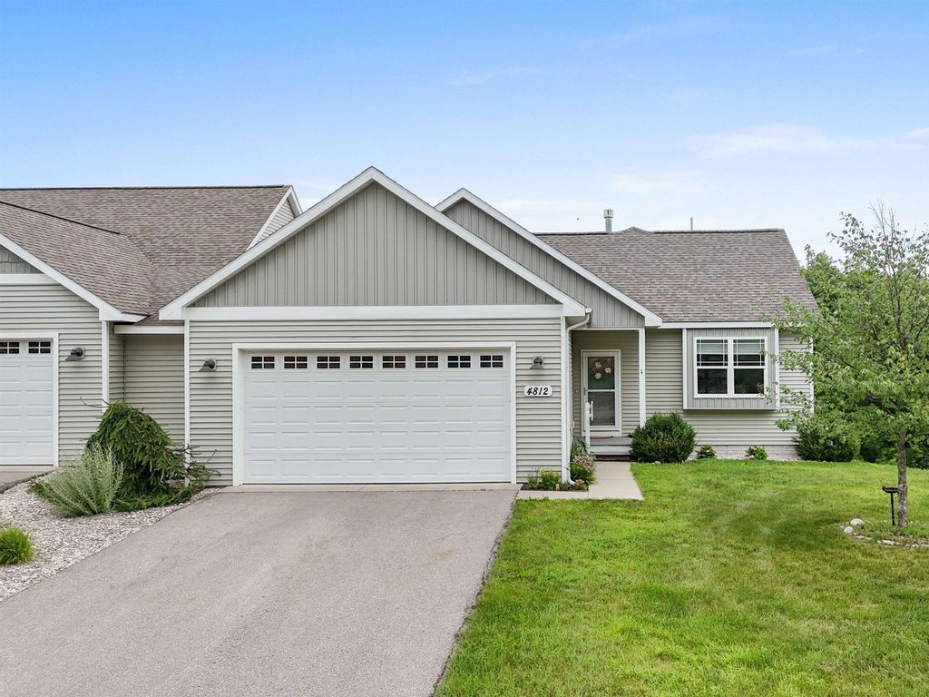 4812 Kodiak, Long Lake township